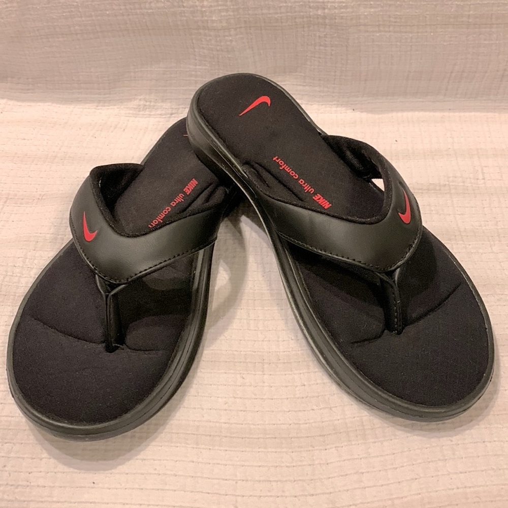 Nike ultra comfort flip-flop black/pink size 6